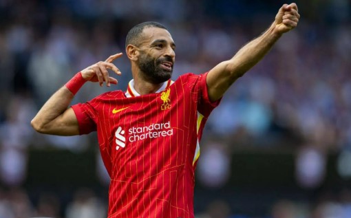 مهاجم ليفربول الأسطوري يدعو لمنح محمد صلاح “دورا قياديا”