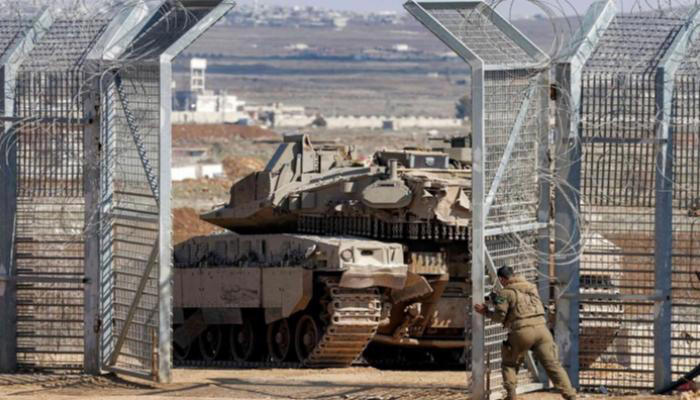 إصابة 4 جنود إسرائيليين في انفجار جنوبي سوريا