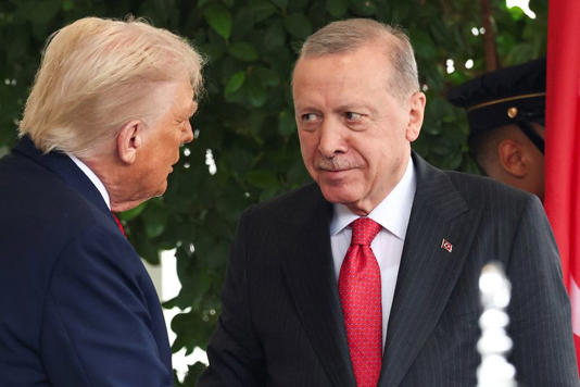 أردوغان يحذر في اتصال مع ترامب من تخريب مسعى السلام