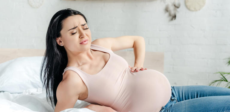 لماذا يشتد حرقان المعدة في الحمل ليلًا وما الخطوات البسيطة للتخلص منه؟