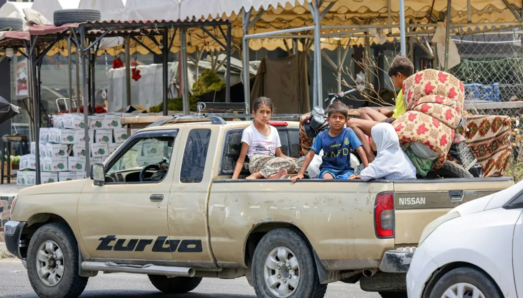 انشداد في أجواء المفاوضات المقبلة بين لبنان وإسرائيل… ماذا عن الصيف في زمن الحرب؟