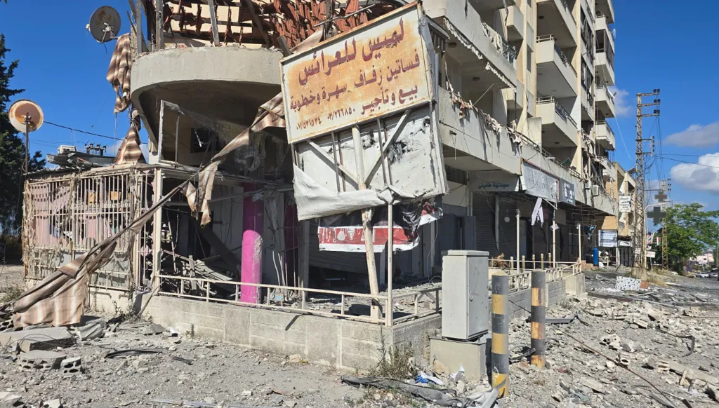 عون يشكر المساهمين في التفاهم الأميركي–الإيراني… وإسرائيل ترفض الانسحاب من لبنان