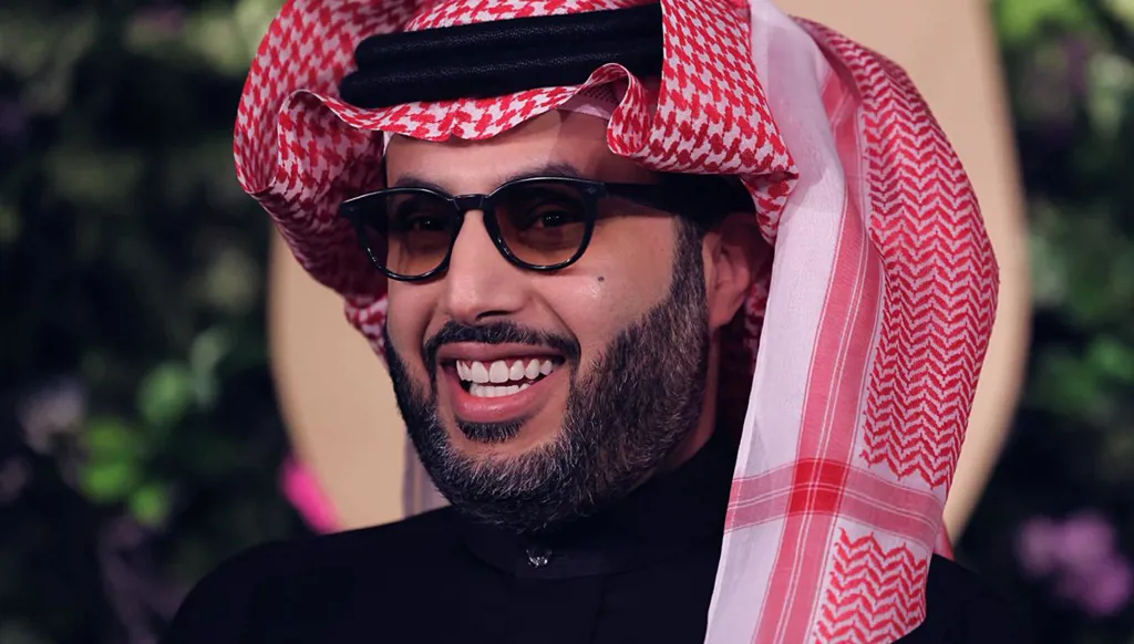 تركي آل الشيخ يعلن انتهاء تصوير “الأمير”… متى يعرض مسلسل أحمد عز؟