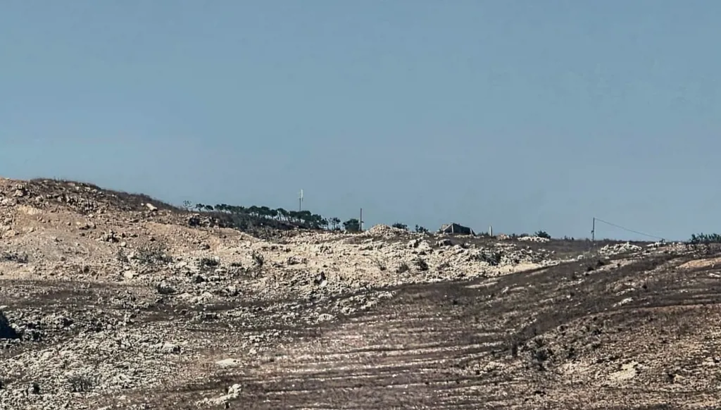 الجيش الإسرائيلي ينشر مشاهد تزعم دخوله أنفاق علي الطاهر… كيف بدت التلال بعد تفجيرها؟